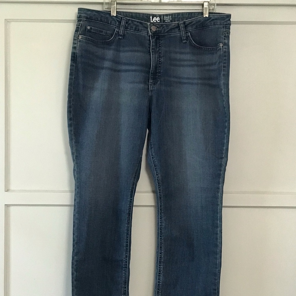 ✔️NWT Ladies Lee’s Jeans 👖